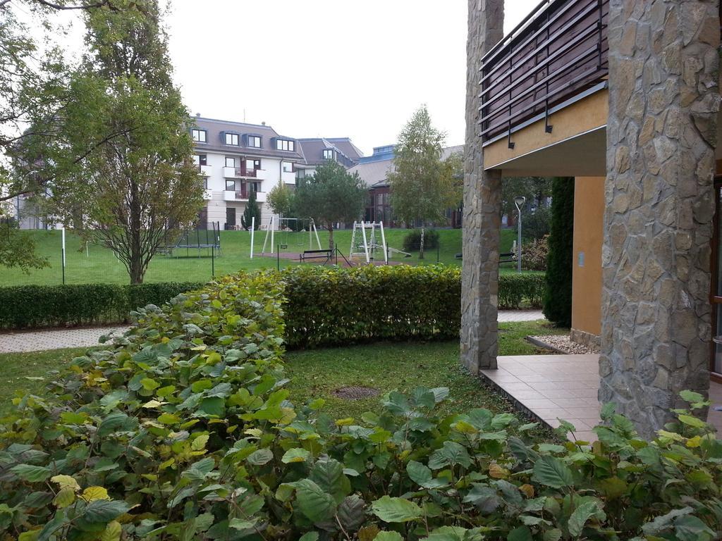 Birdland Villapark Golf View Bük 外观 照片